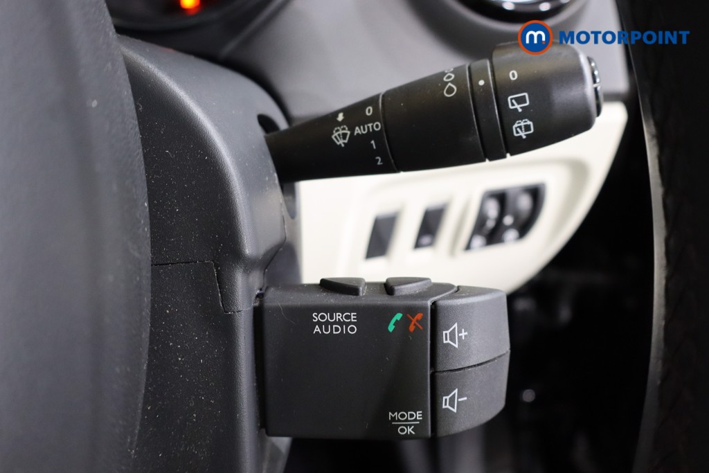 Renault Captur Gt Line Manual Petrol SUV - Stock Number (1552112) - 12th supplementary image