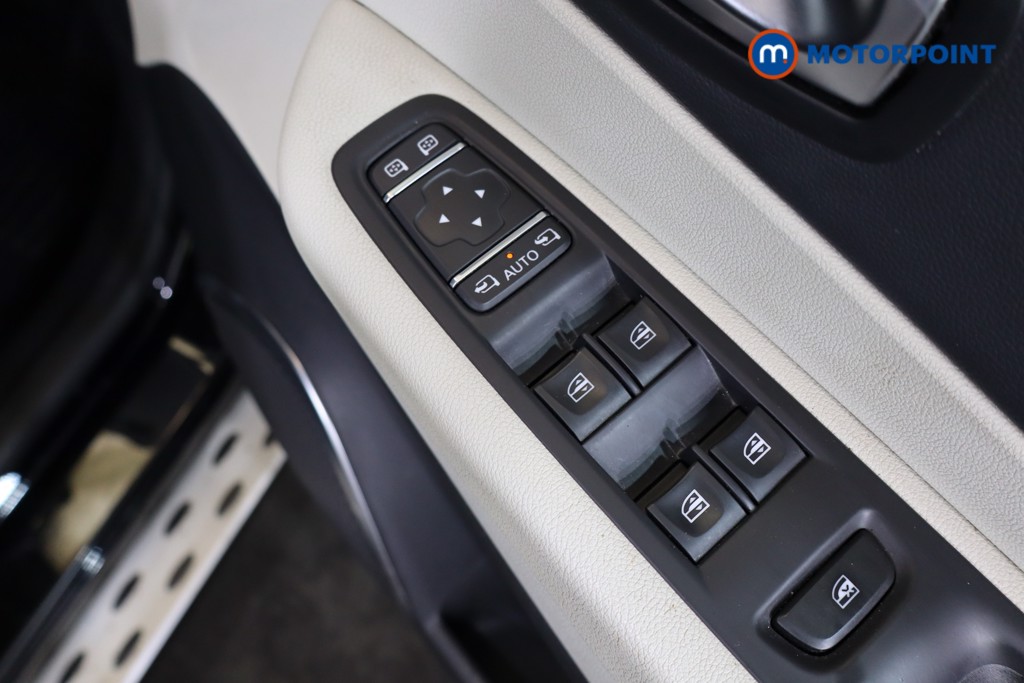 Renault Captur Gt Line Manual Petrol SUV - Stock Number (1552112) - 14th supplementary image