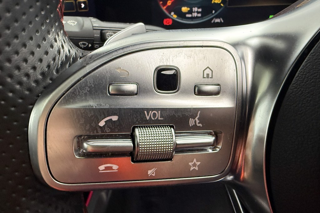 Mercedes-Benz EQB Amg Line Automatic Electric SUV - Stock Number (1552243) - 4th supplementary image