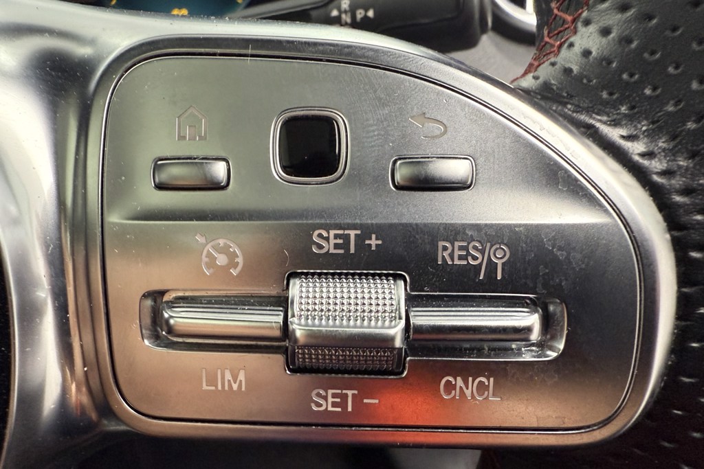 Mercedes-Benz EQB Amg Line Automatic Electric SUV - Stock Number (1552243) - 5th supplementary image