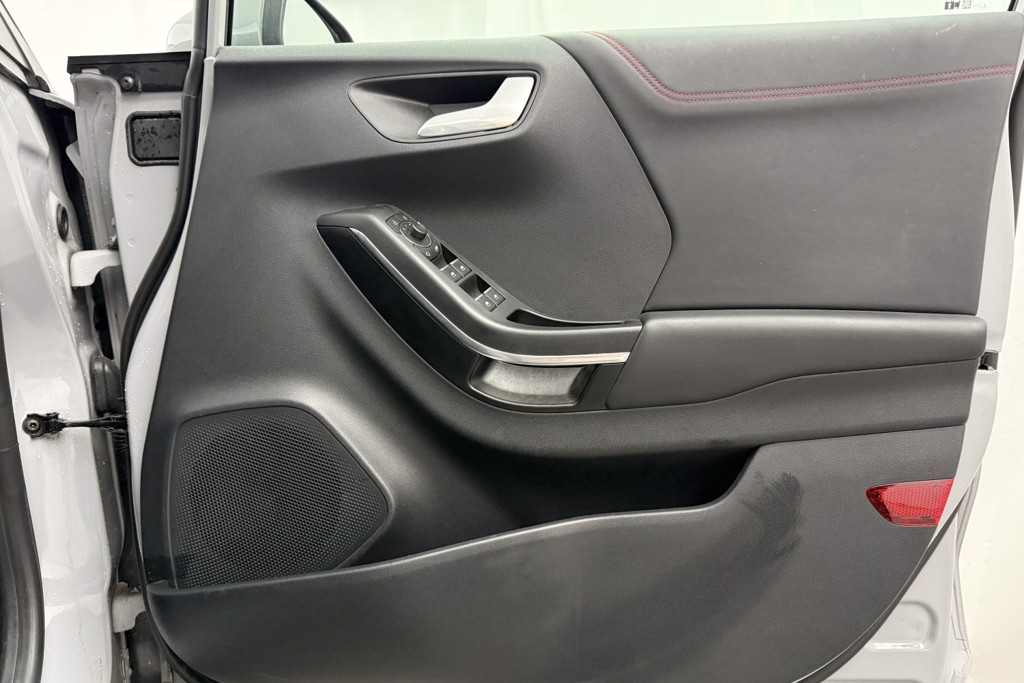 Ford Puma St-Line X Manual Petrol-Electric Hybrid SUV - Stock Number (1552435) - 18th supplementary image