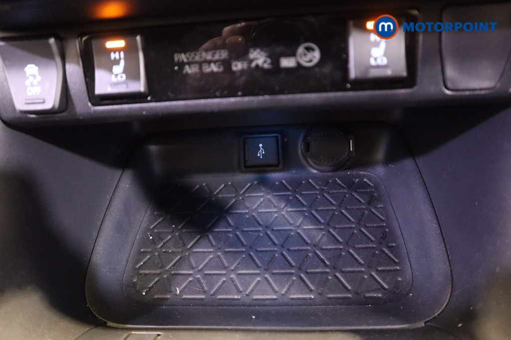 Toyota Rav4 Excel Automatic Petrol-Electric Hybrid SUV - Stock Number (1552760) - 20th supplementary image