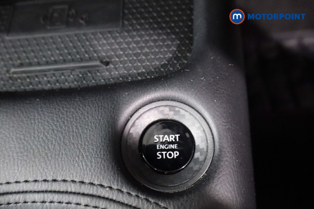Nissan Juke N-Connecta Automatic Petrol SUV - Stock Number (1553087) - 13th supplementary image