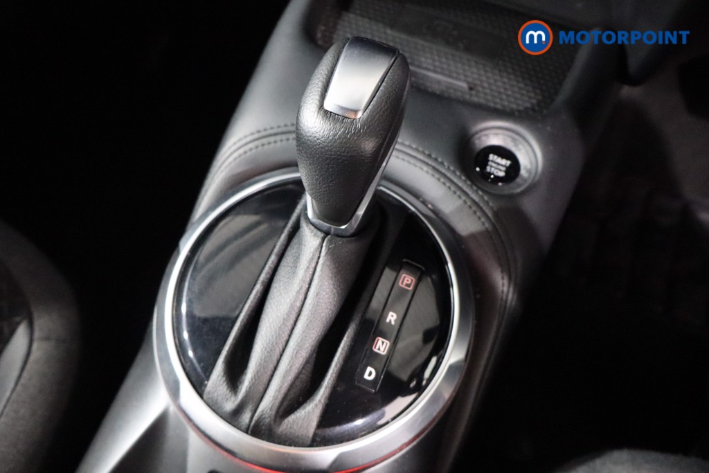 Nissan Juke N-Connecta Automatic Petrol SUV - Stock Number (1553087) - 14th supplementary image