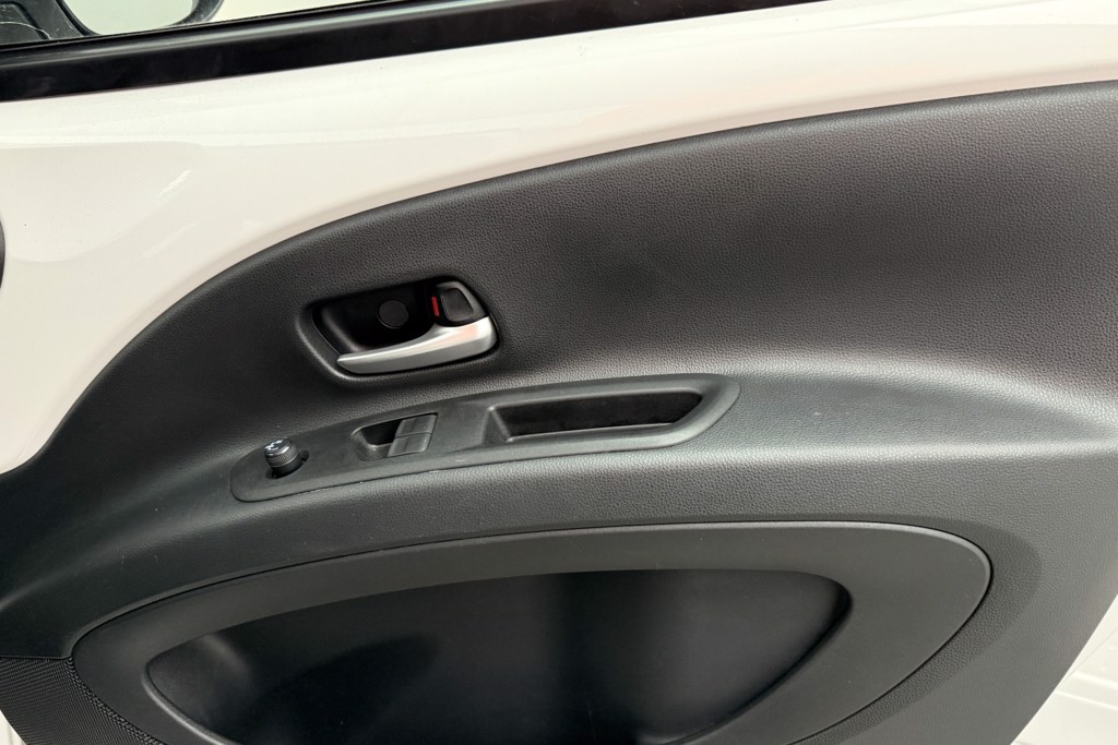 Toyota Aygo X Pure Manual Petrol Hatchback - Stock Number (1553349) - 15th supplementary image