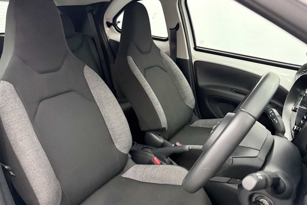 Toyota Aygo X Pure Manual Petrol Hatchback - Stock Number (1553354) - 15th supplementary image