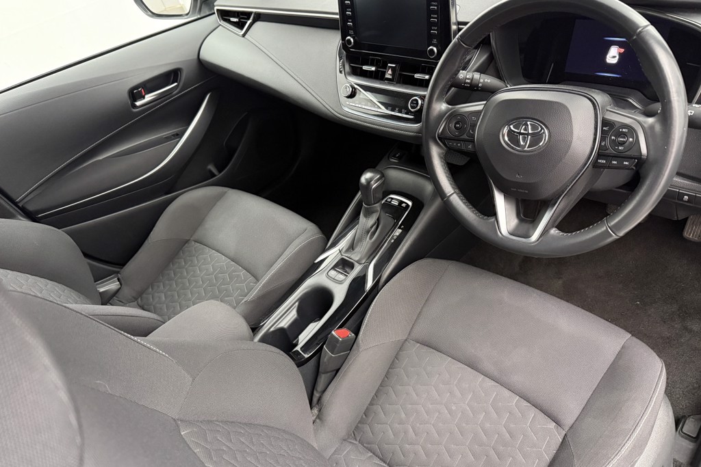 Toyota Corolla Icon Automatic Petrol-Electric Hybrid Estate - Stock Number (1553362) - 1st supplementary image