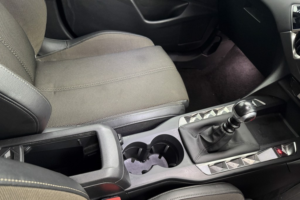 DS Ds 3 Bastille Manual Petrol SUV - Stock Number (1553388) - 16th supplementary image