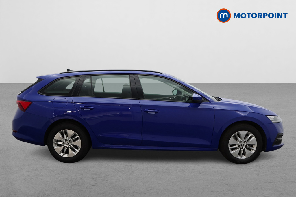 Skoda Octavia SE Manual Petrol Estate - Stock Number (1553584) - Drivers side