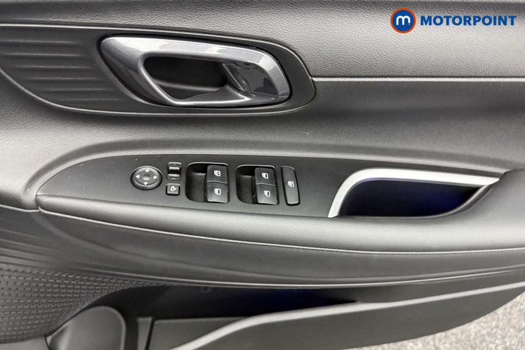 Hyundai Bayon Premium Manual Petrol SUV - Stock Number (1554062) - 17th supplementary image