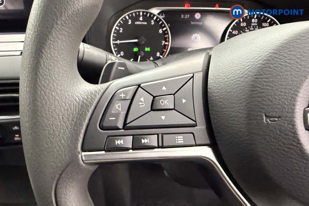 Nissan Juke Acenta Premium Automatic Petrol SUV - Stock Number (1554083) - 11th supplementary image