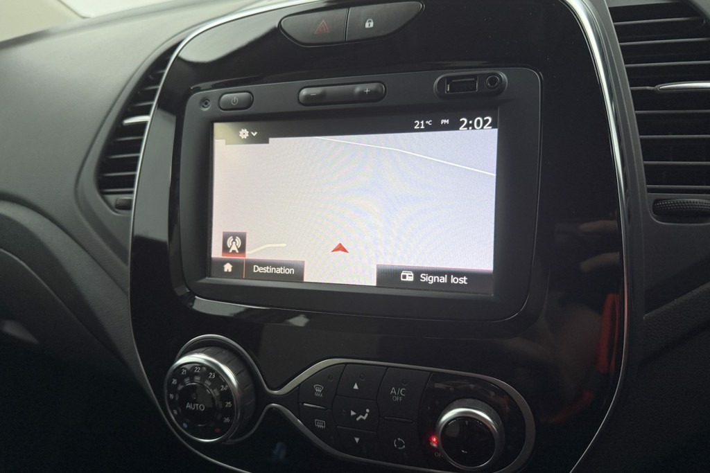 Renault Captur Iconic Manual Petrol SUV - Stock Number (1554314) - 7th supplementary image