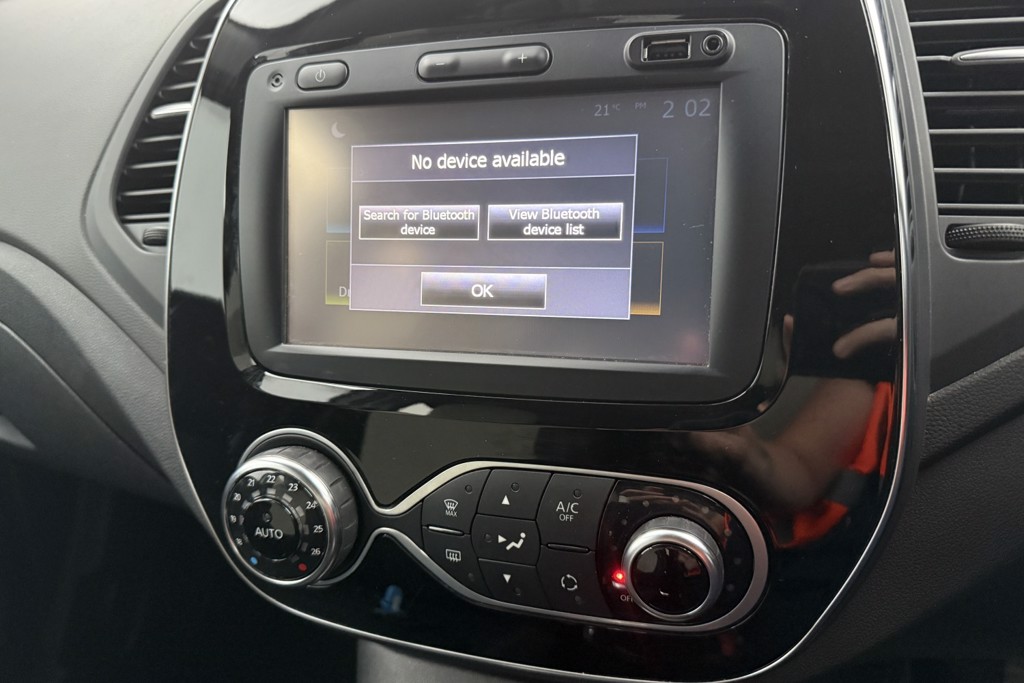 Renault Captur Iconic Manual Petrol SUV - Stock Number (1554314) - 8th supplementary image