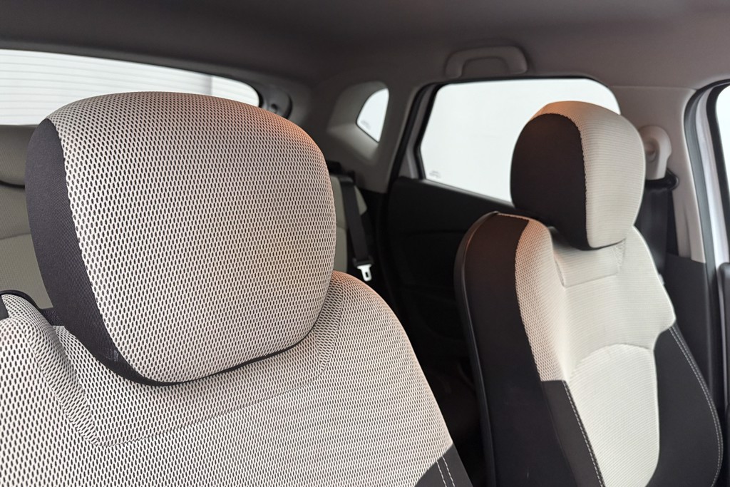 Renault Captur Iconic Manual Petrol SUV - Stock Number (1554314) - 19th supplementary image