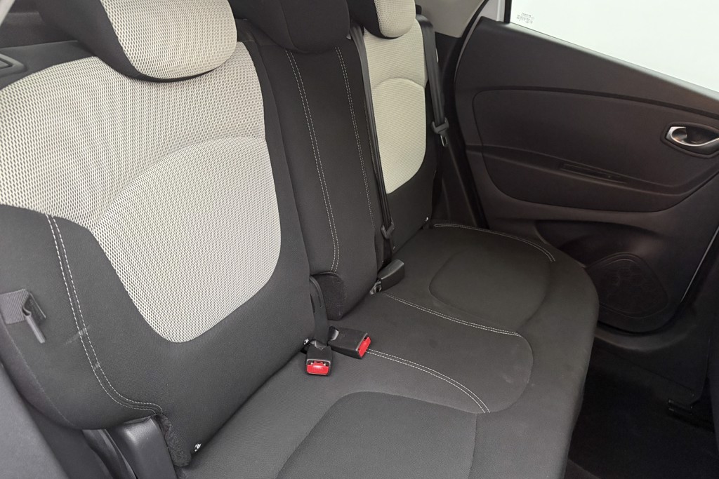 Renault Captur Iconic Manual Petrol SUV - Stock Number (1554314) - 22nd supplementary image