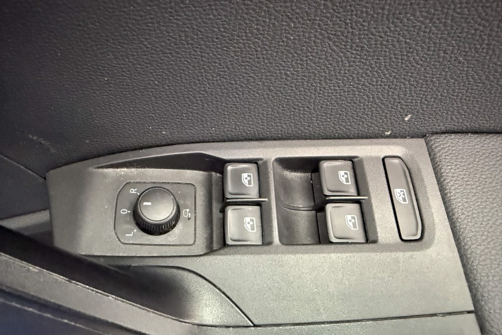 Seat Ibiza Xcellence Manual Petrol Hatchback - Stock Number (1554405) - 15th supplementary image