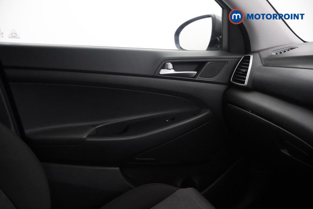Hyundai Tucson Se Nav Manual Petrol SUV - Stock Number (1555257) - 7th supplementary image