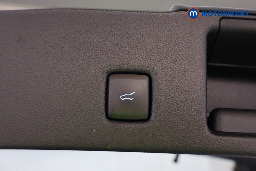 Ford Kuga St-Line Edition Manual Petrol SUV - Stock Number (1555751) - 23rd supplementary image
