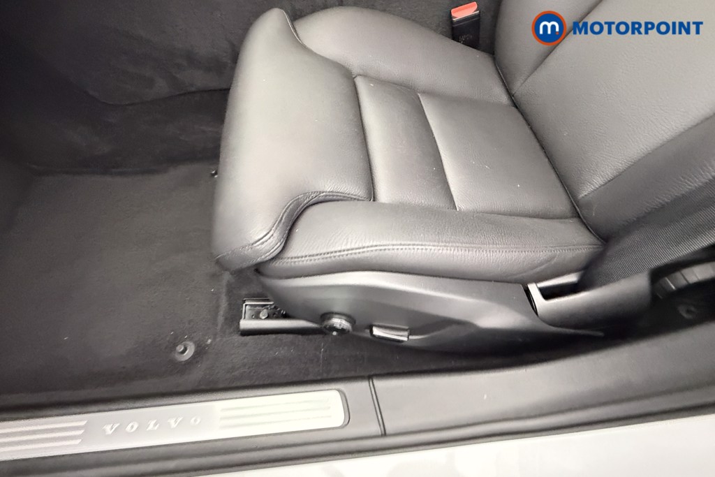 Volvo V90 Momentum Automatic Diesel Estate - Stock Number (1555819) - 25th supplementary image