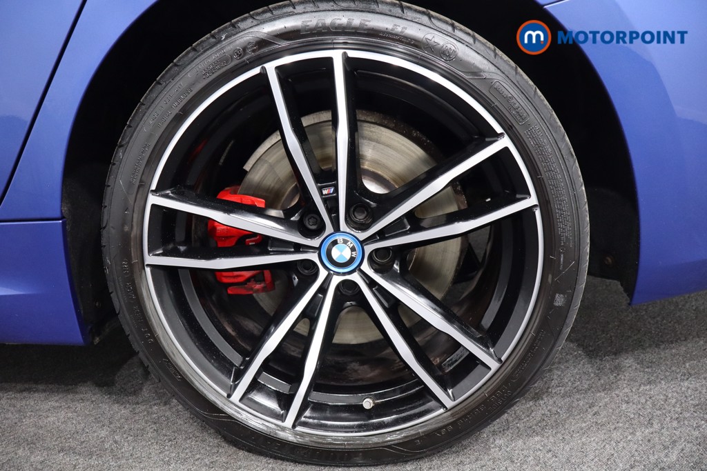BMW 3 Series M Sport Automatic Petrol Plug-In Hybrid Estate - Stock Number (1556400) - 12th supplementary image