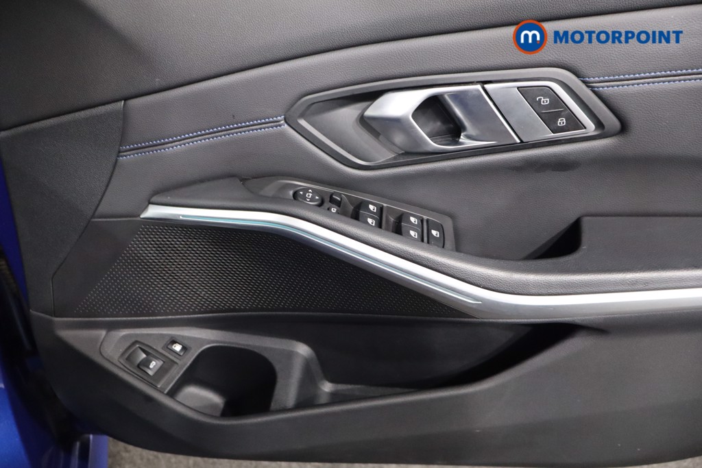 BMW 3 Series M Sport Automatic Petrol Plug-In Hybrid Estate - Stock Number (1556400) - 19th supplementary image