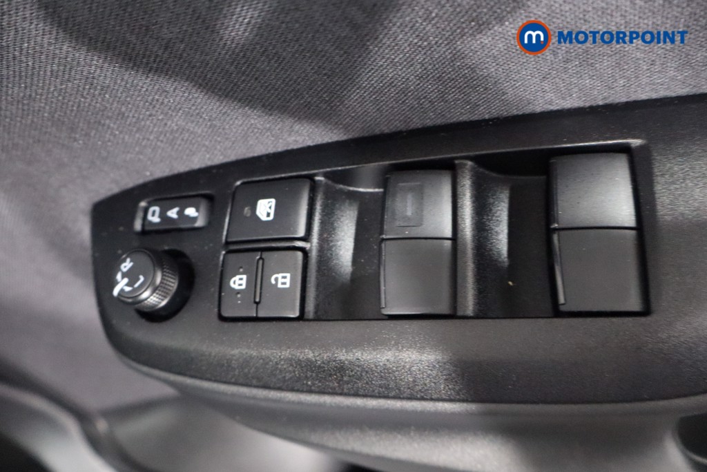 Toyota Yaris Cross Excel Automatic Petrol-Electric Hybrid Estate - Stock Number (1556493) - 20th supplementary image