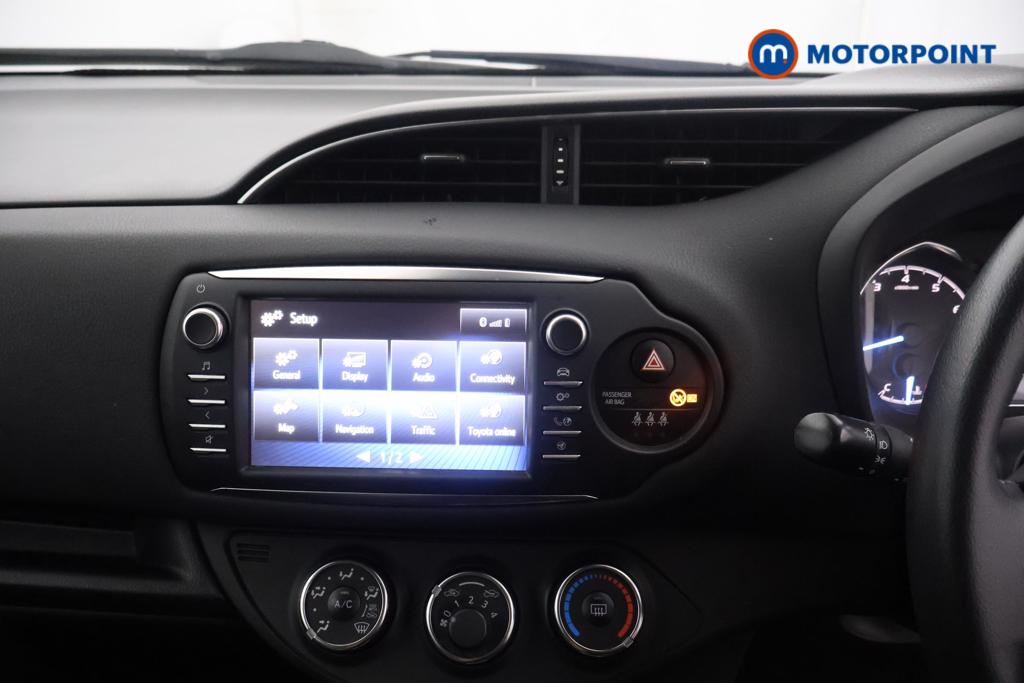 Toyota Yaris Y20 Manual Petrol Hatchback - Stock Number (1556848) - 5th supplementary image