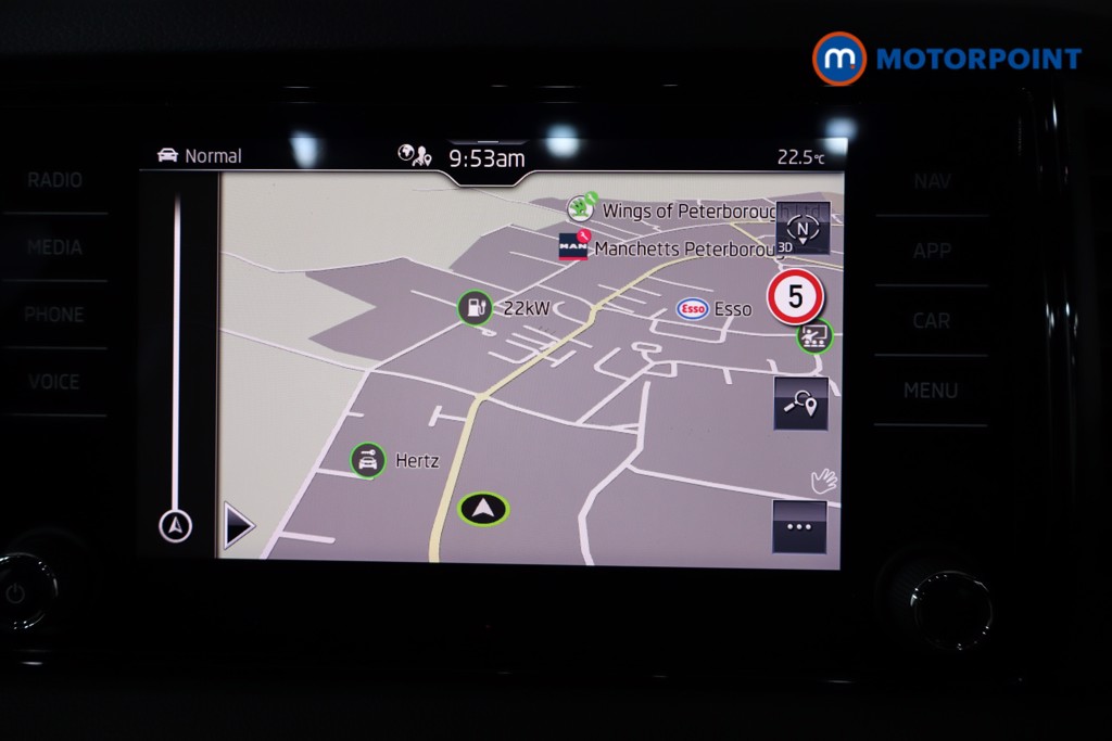 Skoda Karoq Sportline Manual Petrol SUV - Stock Number (1556850) - 2nd supplementary image