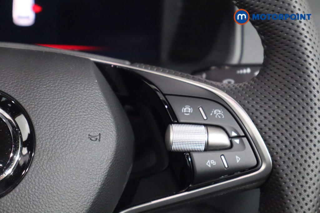 Skoda Karoq Sportline Manual Petrol SUV - Stock Number (1556850) - 8th supplementary image