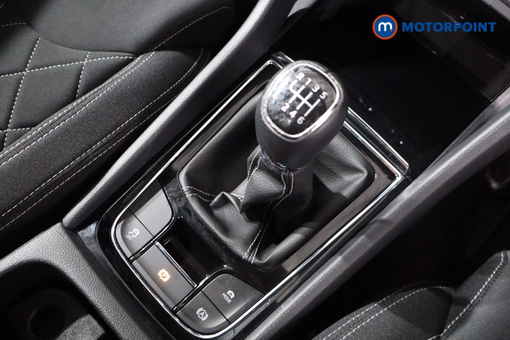 Skoda Karoq Sportline Manual Petrol SUV - Stock Number (1556857) - 14th supplementary image