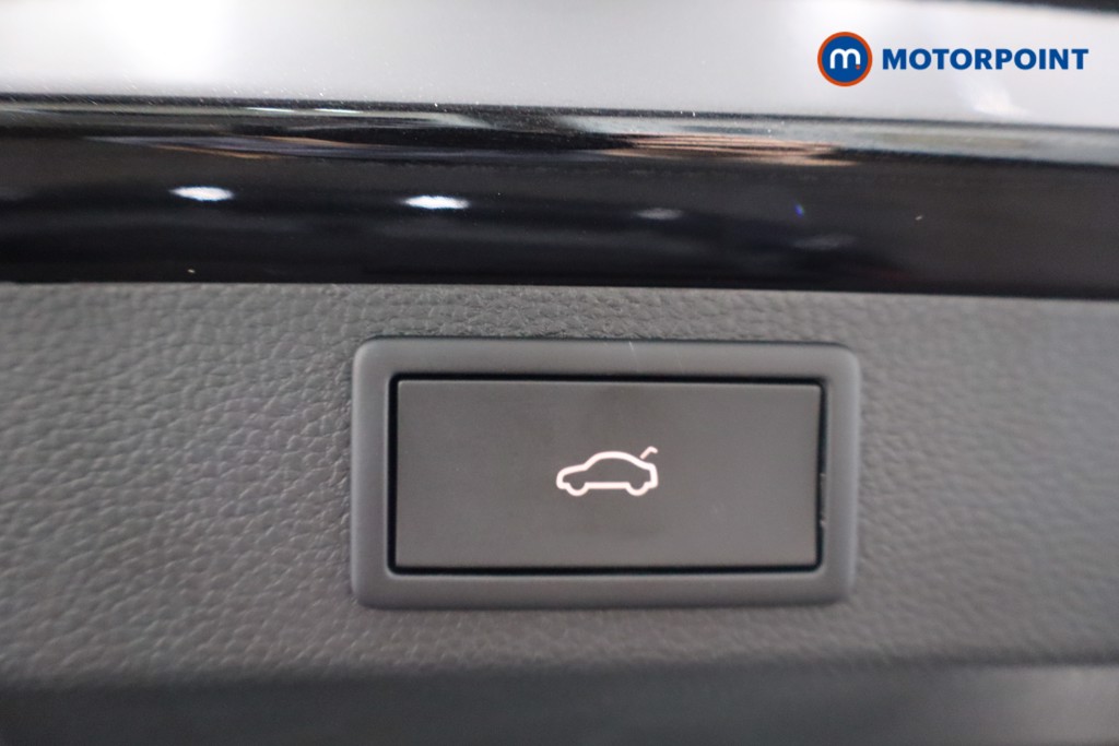 Skoda Karoq Sportline Manual Petrol SUV - Stock Number (1556857) - 31st supplementary image