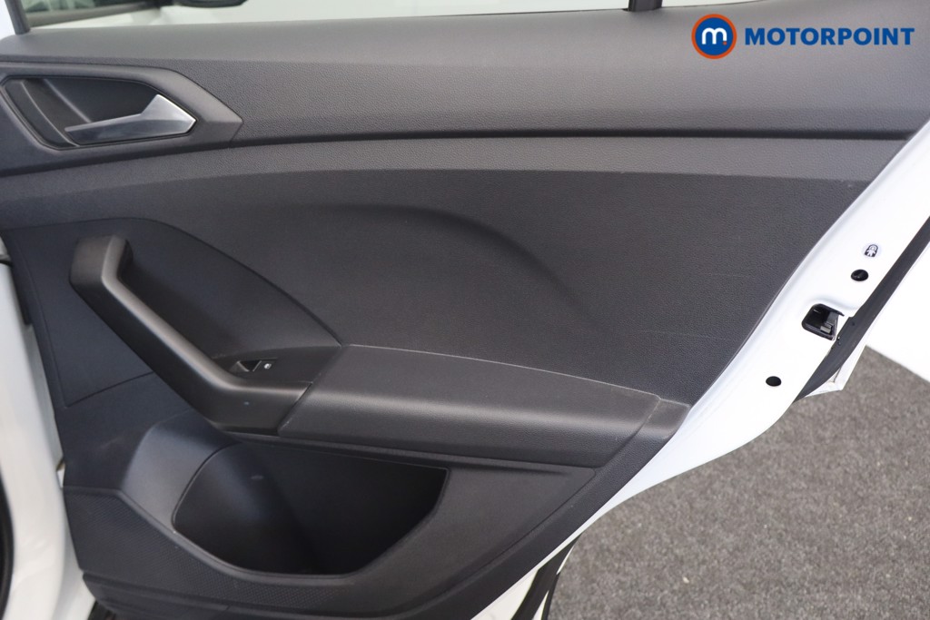 Volkswagen T-Cross Active Manual Petrol SUV - Stock Number (1556959) - 16th supplementary image