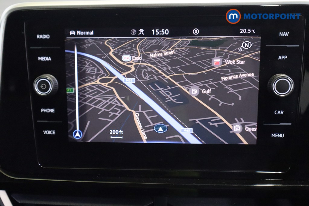 Volkswagen T-Roc R-Line Automatic Petrol SUV - Stock Number (1557466) - 2nd supplementary image