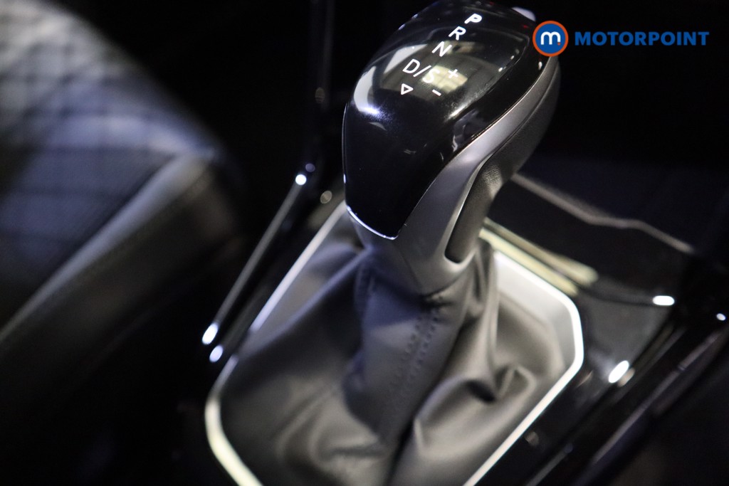 Volkswagen T-Roc R-Line Automatic Petrol SUV - Stock Number (1557466) - 5th supplementary image