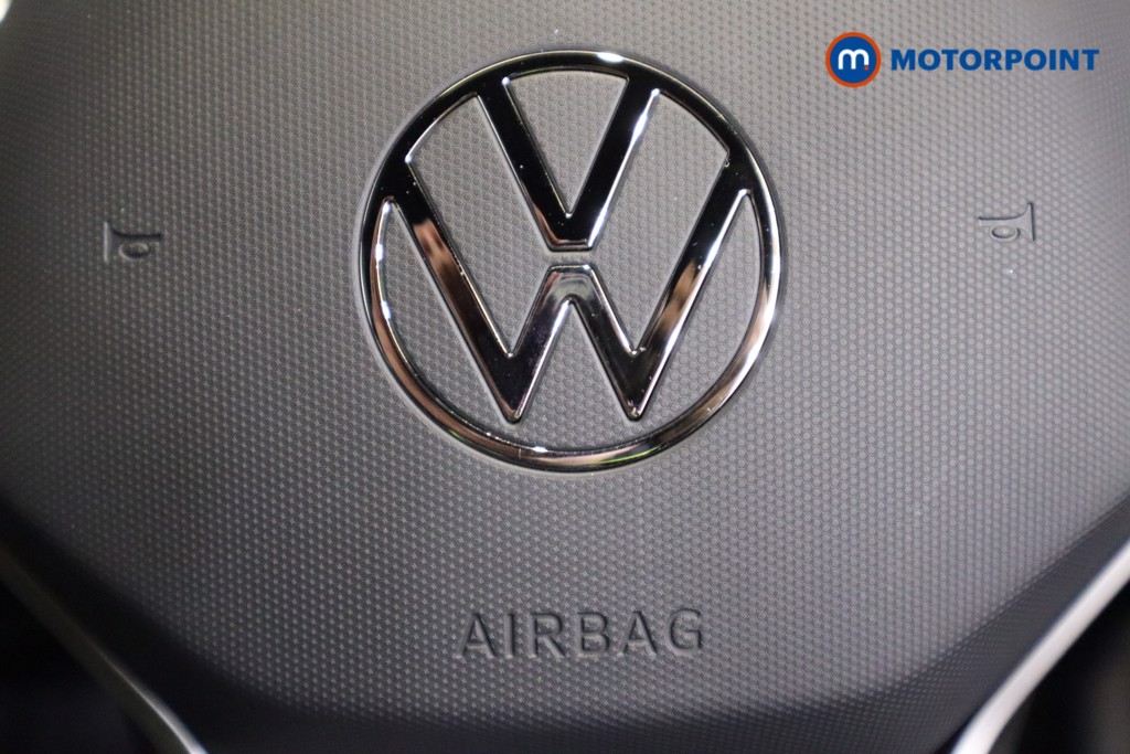 Volkswagen T-Roc R-Line Automatic Petrol SUV - Stock Number (1557466) - 17th supplementary image