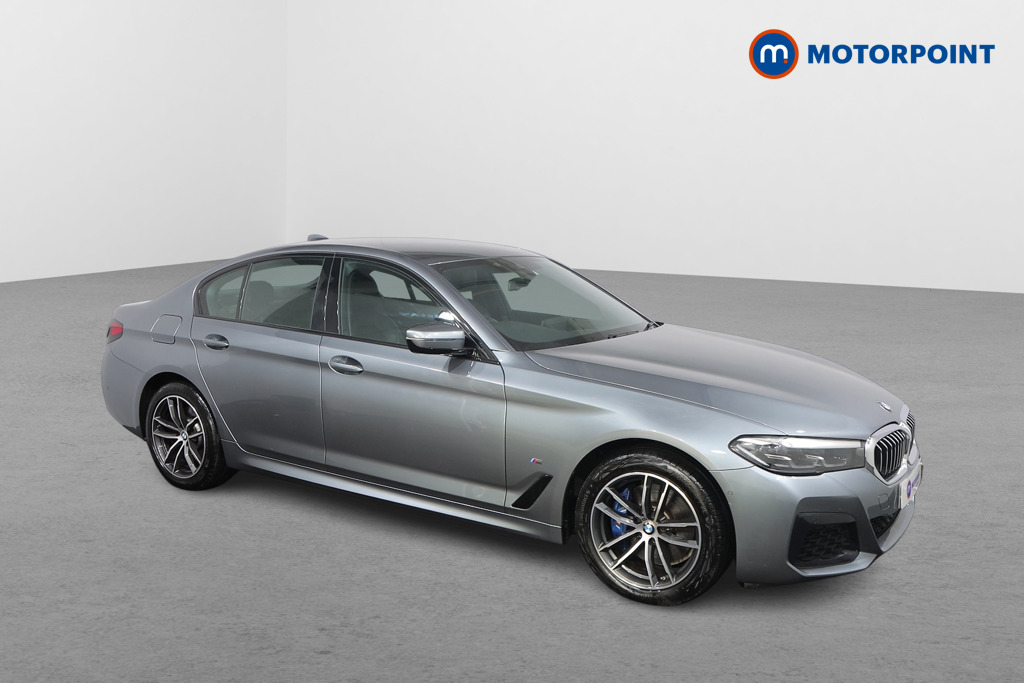 BMW 5 Series M Sport Automatic Petrol Plug-In Hybrid Saloon - Stock Number (1558107) - Drivers side front corner
