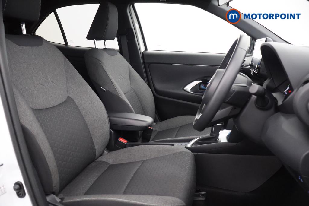 Toyota Yaris Cross Design Automatic Petrol-Electric Hybrid Estate - Stock Number (1558128) - 10th supplementary image