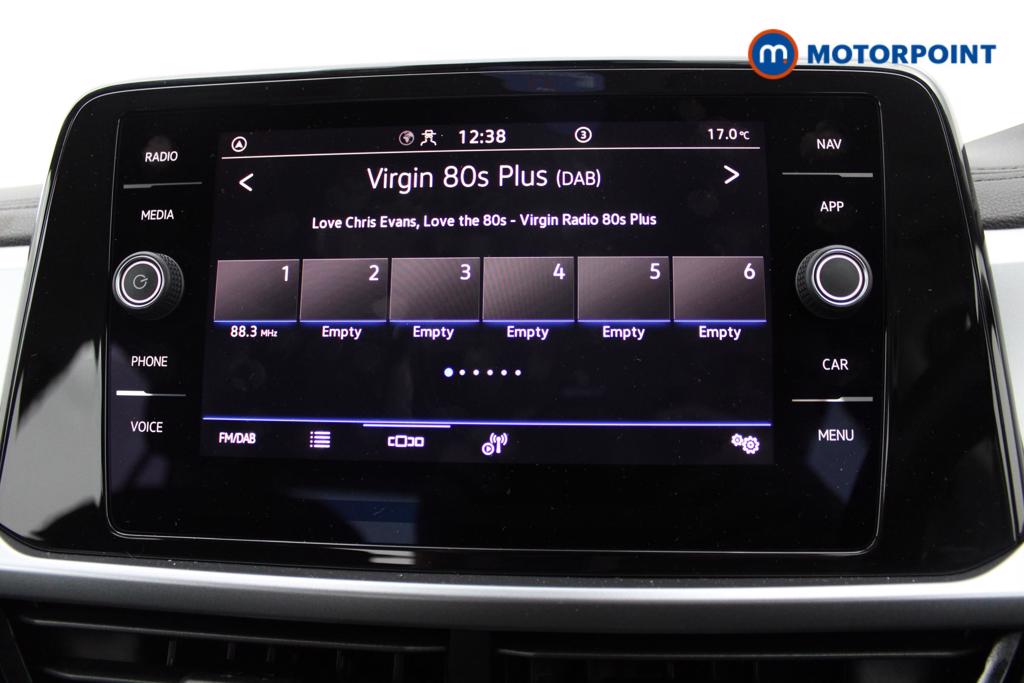 Volkswagen T-Roc Life Automatic Petrol SUV - Stock Number (1558155) - 2nd supplementary image