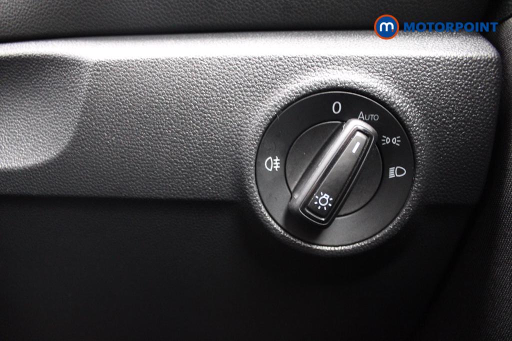 Volkswagen T-Roc Life Automatic Petrol SUV - Stock Number (1558155) - 16th supplementary image