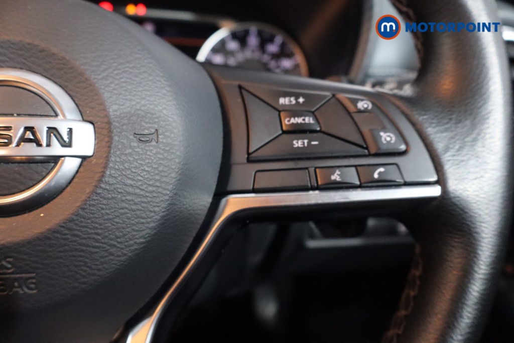 Nissan Juke N-Connecta Automatic Petrol SUV - Stock Number (1558157) - 8th supplementary image