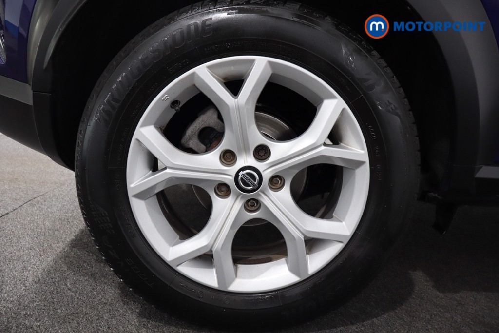 Nissan Juke N-Connecta Automatic Petrol SUV - Stock Number (1558157) - 9th supplementary image