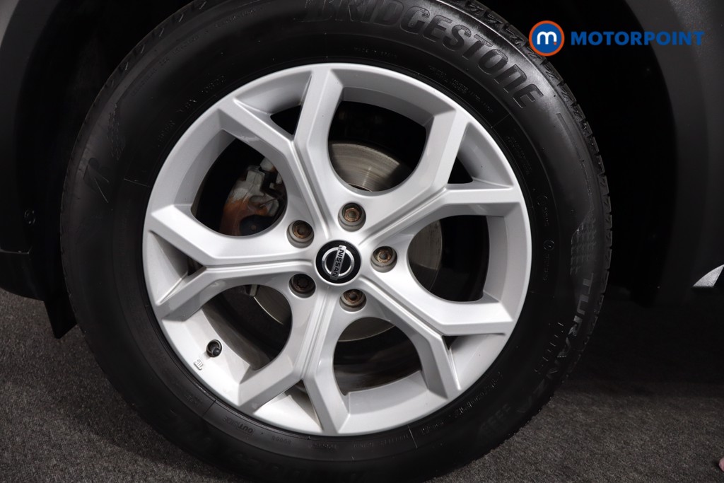 Nissan Juke N-Connecta Automatic Petrol SUV - Stock Number (1558157) - 11th supplementary image