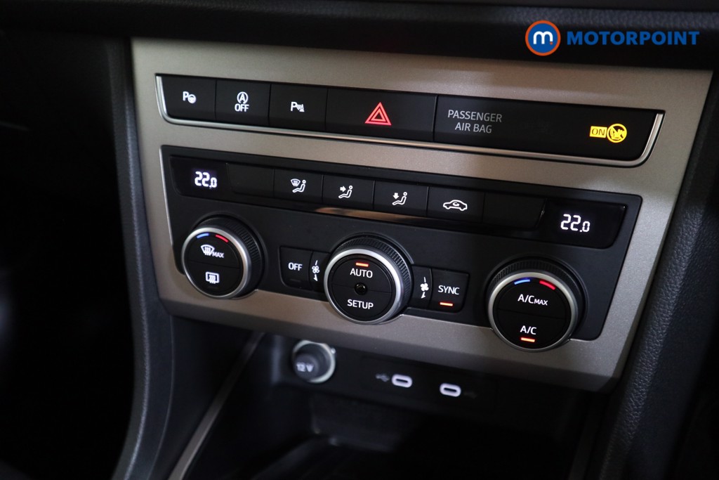 Seat Ateca Xperience Manual Petrol SUV - Stock Number (1558585) - 7th supplementary image
