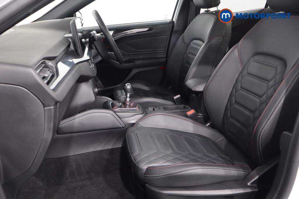 Ford Focus St-Line Vignale Manual Petrol-Electric Hybrid Hatchback - Stock Number (1558911) - 4th supplementary image