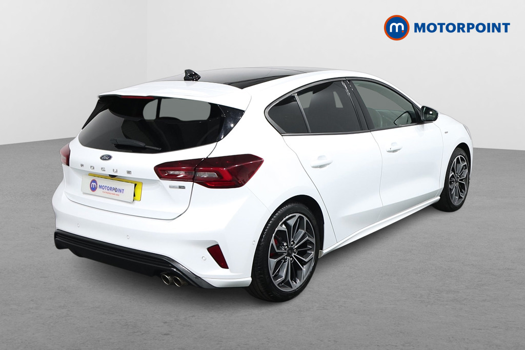 Ford Focus St-Line Vignale Manual Petrol-Electric Hybrid Hatchback - Stock Number (1558911) - Drivers side rear corner