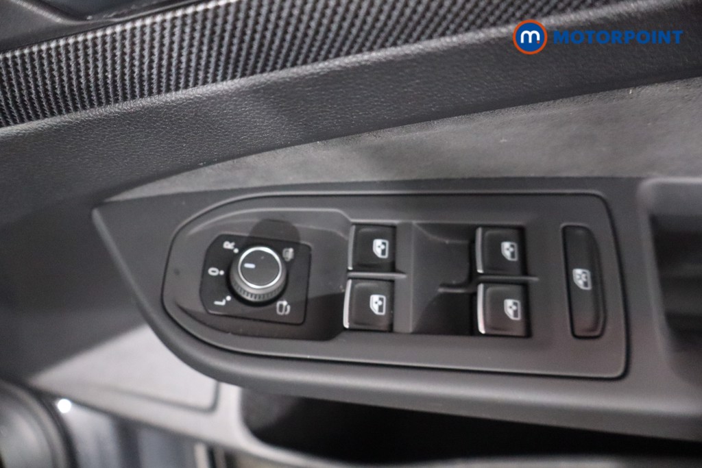 Volkswagen Golf R-Line Manual Petrol Hatchback - Stock Number (1542544) - 18th supplementary image