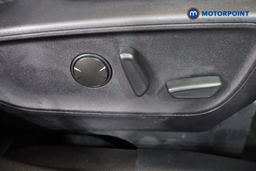 Ford Kuga Vignale Manual Diesel-Electric Hybrid SUV - Stock Number (1543786) - 15th supplementary image