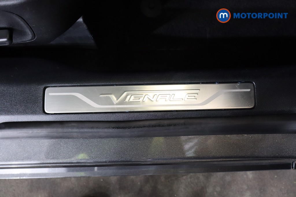 Ford Kuga Vignale Manual Diesel-Electric Hybrid SUV - Stock Number (1543786) - 17th supplementary image