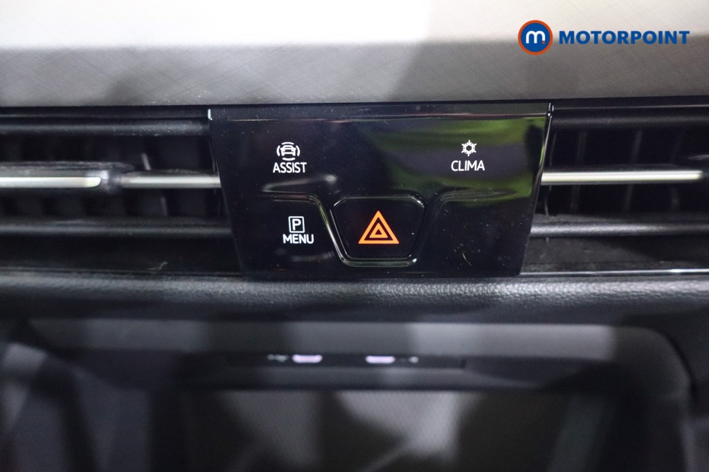 Volkswagen Golf Life Manual Diesel Hatchback - Stock Number (1543912) - 9th supplementary image