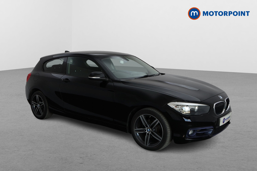 BMW 1 Series Sport Automatic Petrol Hatchback - Stock Number (1545952) - Drivers side front corner